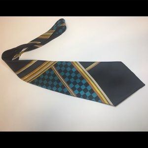 Abstract Tie